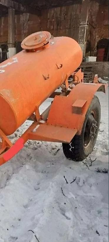 traktorlar belarus: Ramalı su çeni tutumu həçimi 2000 litir — 4