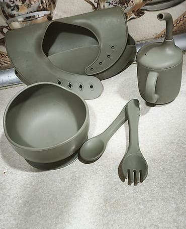 taxta qasiqlar: Uşaq üçün silikon yemək dəsti . istifadə edilməyib 35 azn alinib 15 — 1