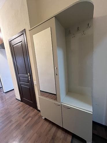 lalafo az dehliz mebelleri: İşlənmiş, 1 qapı, Güzgülü, Bej, Digər material, Açılan, Düz dolab — 1