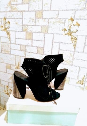 босоножки новые 36 размер: Размер: 37, цвет - Черный, Новый — 1