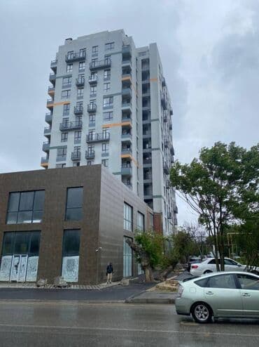 ağ şeher evler: Qaraçuxur qəs., 2 otaqlı, Yeni tikili, 72 kv. m — 1