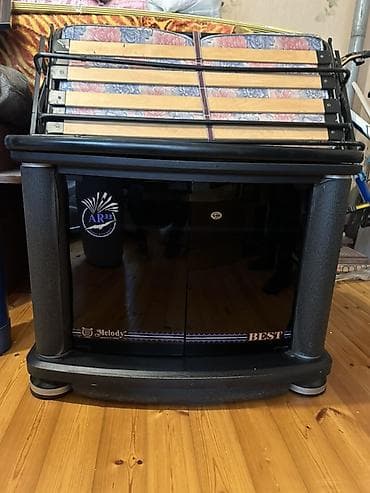 стеклянный стол офисный: Прямой ТВ стенд, Без полок, Стеклянный — 6