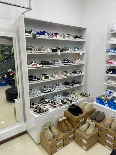 dibçək rəfi: 4 ədəd dolablı vitrin, güzgü və kassa masası dəyərindən ucuz qiymətə — 3