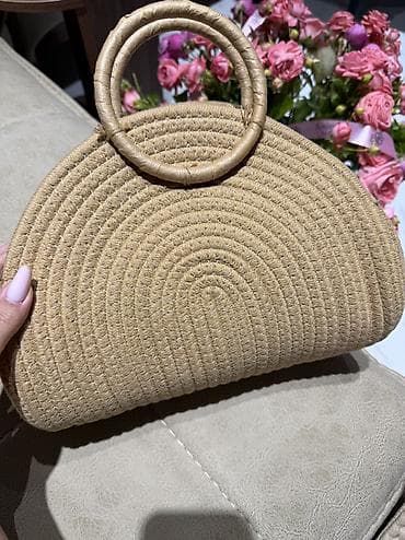 Аксессуары: Yaşıl mini çanta💚 Charles&Keith markasına aiddir içində kartlığıda — 8