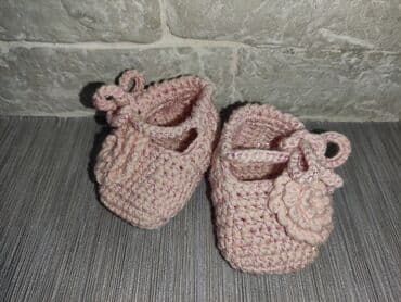 Pinetka papıç, körpə uşaq üçün ayaqqabı. Əl işi. Sifariş qəbul
