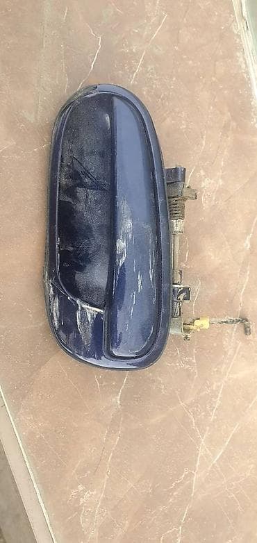 Avtomobil şüşələri: Sol, Hyundai Matrix, 2010 il, Ünvandan götürmə — 3