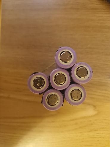12 volt adapter: Li-ion 18650 akkumulyatorlar Say- 5 ədəd Qiymət- 125Azn (Bir ədədi — 1