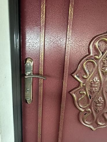 işlənmiş qapı pəncərə: Mənzil üçün İşlənmiş Giriş qapısı Çərçivə ilə, Ünvandan götürmə — 3