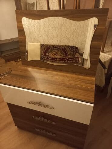 siyirməli şkaf: İşlənmiş, 3 qapılı — 1