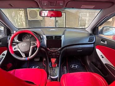 klas 6: Hyundai Accent: 1.6 l | 2012 il Sedan — 8