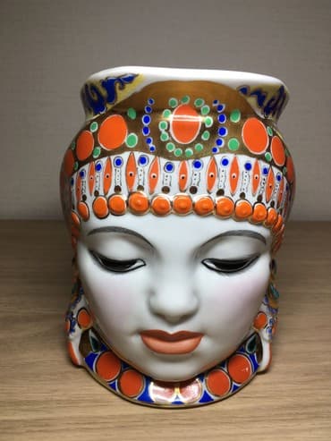 Sikkələr: Кружка фарфоровая "Голова восточной женщины", СССР, производство ЛФЗ — 1