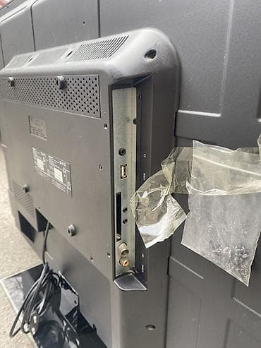 televizor arxasi: Zapçastlıq Orion LED4264 – 107 Ekran • Model: ORION LED4264 • — 3