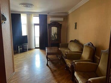 bine qesebesinde ev: Ev temirlidir, tam ewyali verilir ve bezi ewyalar yenilenib. Binada — 1