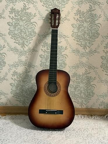 Akustik gitara, Akkord, 6 sim