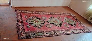 Xalça – əl toxuması, dekorativ naxışlı - Material: təbii yun (əl