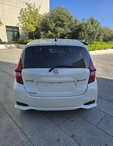 Nissan Note: 1.2 л | 2017 г. Хэтчбэк — 3