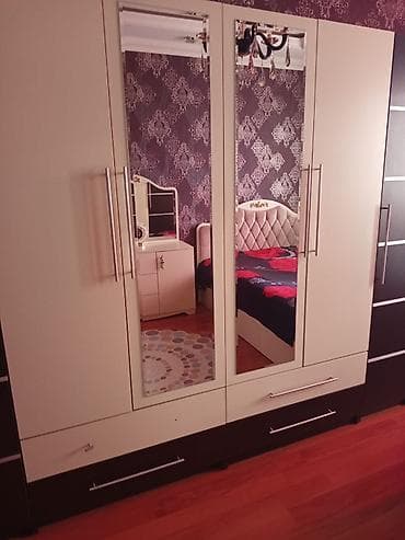 İslemis skaf yaxsi veziyyetdedi real alici zeng elesin