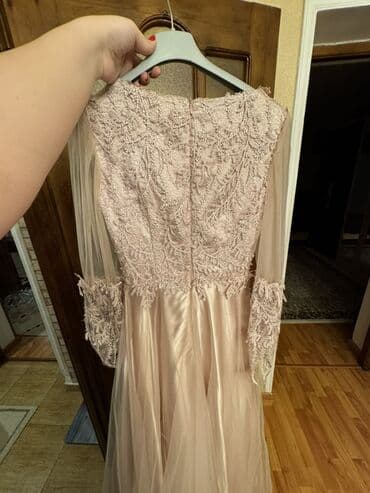 Ziyafət donları: Zərif ziyafət/libas 550 azn alinib 1 defe geyinilib. - Rəng — 6