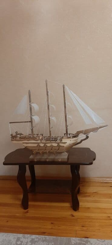maşın modeli: Ağacdan hazırlanmış, yelkənli gəmi modeli. Dekorativ məqsədlər üçün — 6