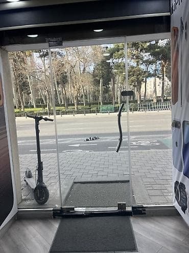 aff park: TƏCİLİ SATILIR BAZAR DƏYƏRİNDƏN AŞAĞI QEYRİ-YAŞAYIŞ SAHƏSİ — 3