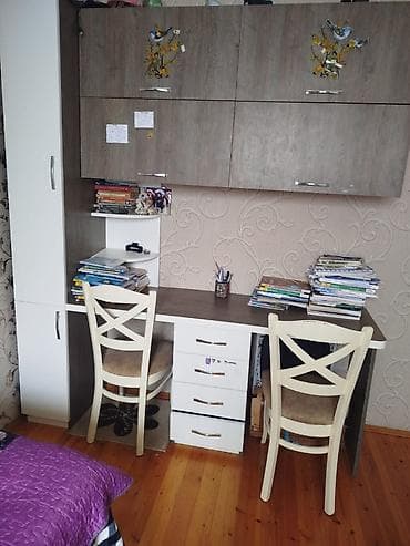 Salam. Məktəbli uşaqlar üçün yazı stolu. 4 ədəd siyirmə və yanda