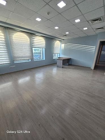 взять офис в аренду: Nerimanov r-nu, Ehmed Recebli kucesinde Biznes Merkezinde 3 otaqli — 1