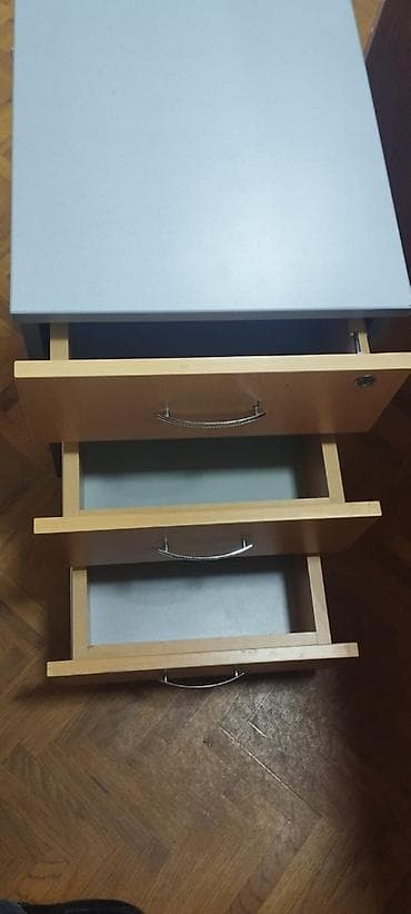 İşlənmiş, Kvadrat masa — 8
