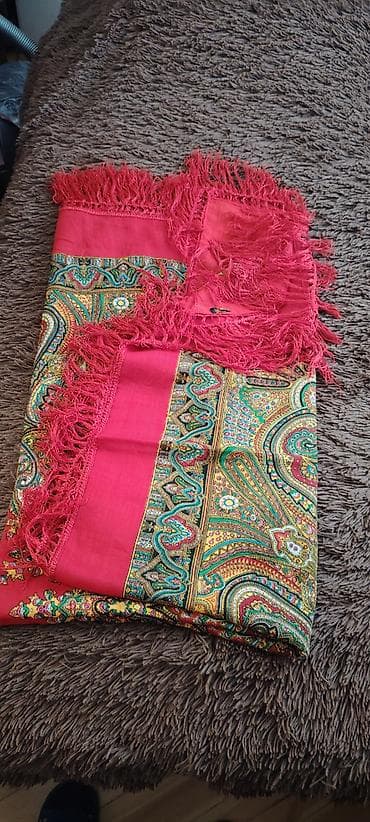 Другая женская одежда: Шаль — 1