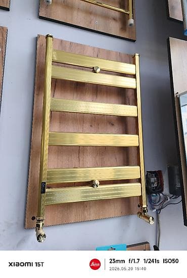 desmallar: Qızılı rəngli vanna otağı dəsmalqurudan (radiator) - Material: metal — 1