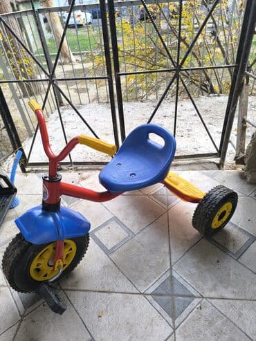 Uşaq üçtəkərli velosipedi - Korpus: metal karkas, ön hissədə möhkəm