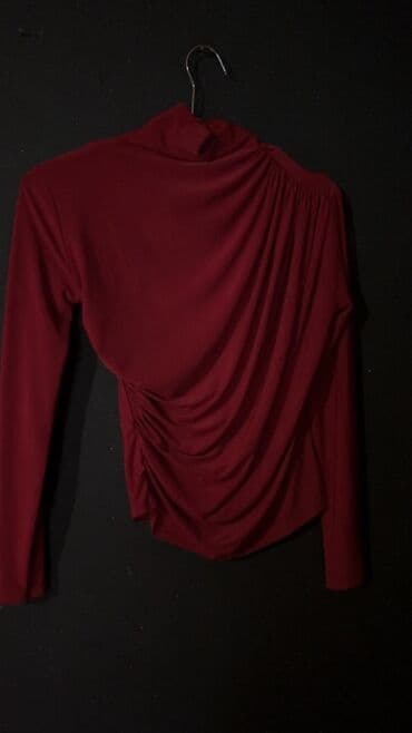 klassik qadın geyimləri: Qadın geyim dəsti – 4 parçalı İcinde hec geyinilmemis ve yeni olanida — 6