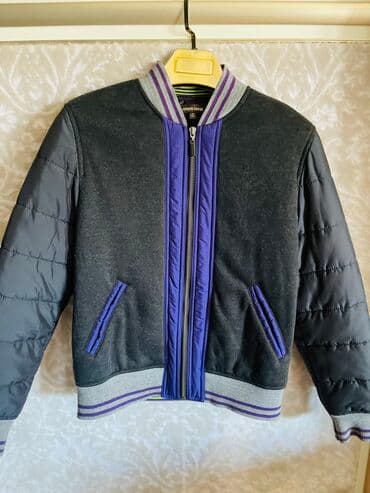 Kurtka, Oğlan üçün, 8 - 9 yaş, Calvin Klein lalafo.az -da Kurtka, Oğlan üçün, 8 - 9 yaş, Calvin Klein