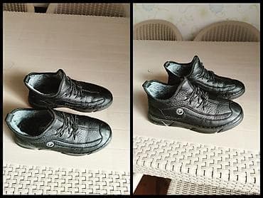 Qışlıq kişi ayaqqabısı - Rəng: qara - Üst material: dərimsi tekstura