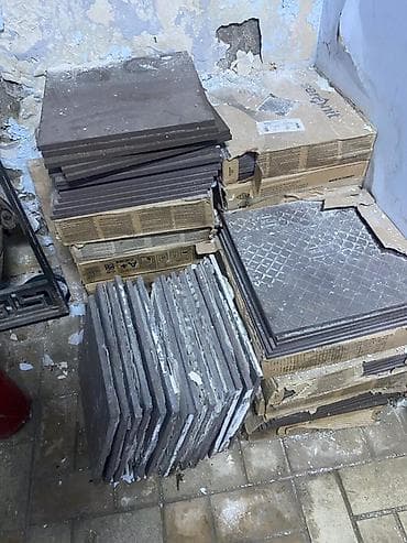 Qəhvəyi rəngli döşəmə plitələri - Material: keramik/porcelan tipli