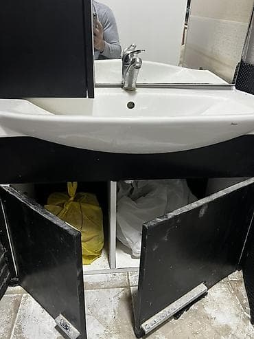 hamam şkafi: Hamam üçün lavabo dəsti - Material: ağ keramika lavabo, qara rəngli — 6