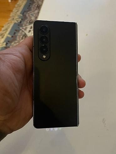 z flod: Samsung Galaxy Fold 4, Simsiz şarj — 5