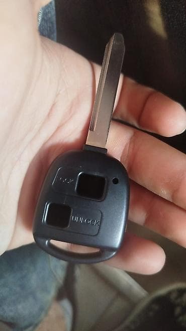 Toyota üçün uzaqdan idarəetmə funksiyalı avtomobil açarı korpus