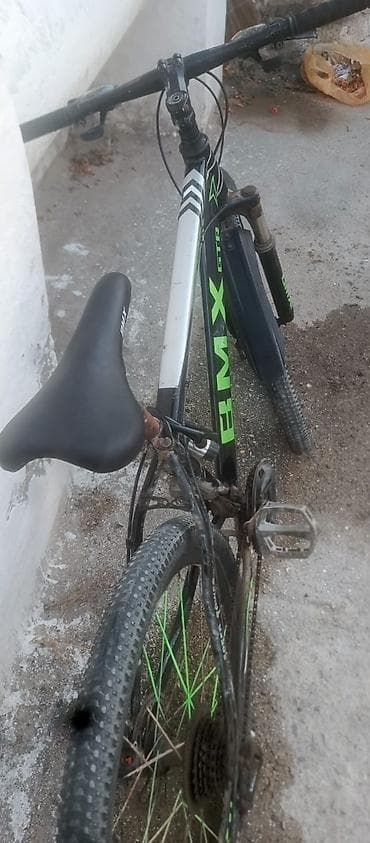 velosiped sosse: Salam velosiped yaxsi veziyyetdedi pastlari var sekilde gorsenir ona — 3
