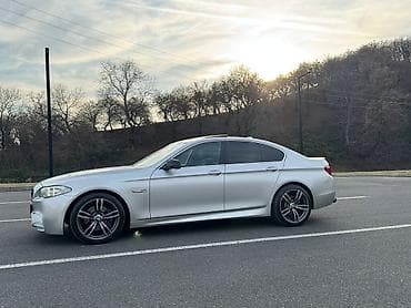 BMW 525: 2 l | 2013 il Sedan — 7
