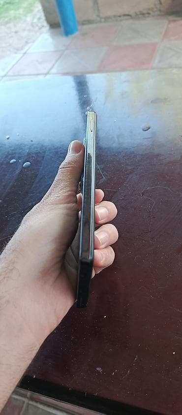 mikrafon sm 58: Tecno Spark 20 Pro, 256 GB, rəng - Qara, İki sim kartlı — 4