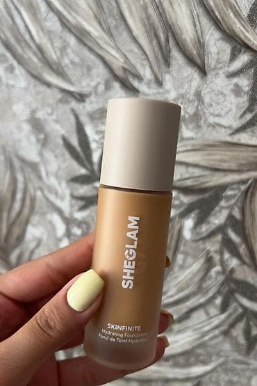 Qarabuğdayı xanımlar üçün Məhsul: SHEGLAM Skinfinite Hydrating — 1