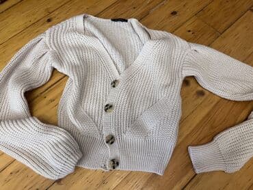 Trendyoldan sifariş etmişem, cemi bir defe geyinmişem. 25azn almışam lalafo.az -da Trendyoldan sifariş etmişem, cemi bir defe geyinmişem. 25azn almışam