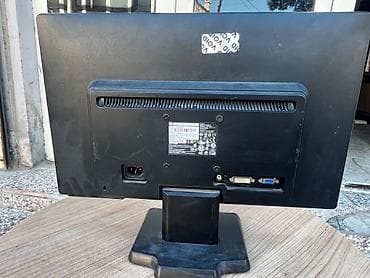 monıtor: LG Flatron E1942 və HP LE1901w kompüter monitorları - Ekran: 19" — 3