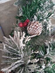 ikinci əl yolkalar: Yolka budağı.1.20 santi.60 manata alinib.20 manata satilir — 2