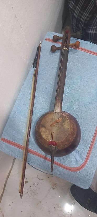 Тар: Kamança və qədeş (arşın) komplekti - Şərq musiqi aləti – kamança — 1