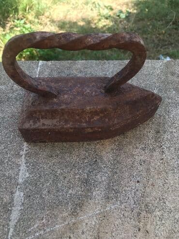 qədimi qəpiklər: Qədimi daş ütü agır materialdı antik 50 manat biraz paslayıb onun — 4