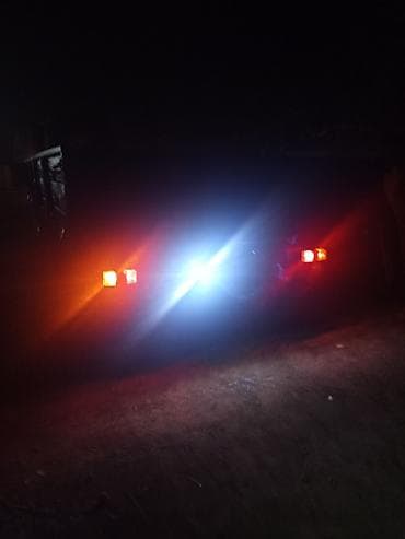 traktor 82 satisi az: Traktor qoşqusu – 2 oxlu, yanları açılan metal bortlu yük platforması — 3