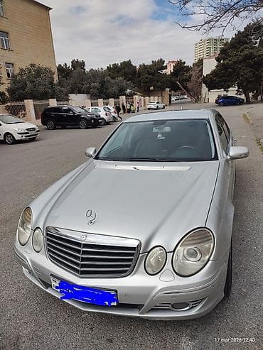 mercedes cesqa: Mercedes-Benz E-Class sedan - Kuzov: W211, gümüşü rəng, 4 qapı, sedan — 2