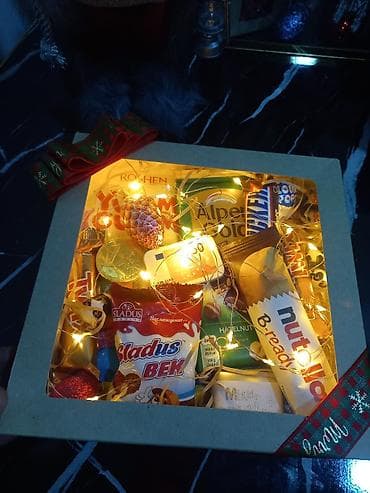 Yeni il hədiyyəsi içərisi işıqlıdır. Həzi Aslanova metrosuna