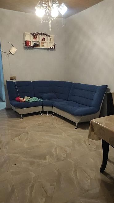 Дома: Heyet 2 sot yarimdi.Heyetde her biri bir birinden ayri olan ve her — 1